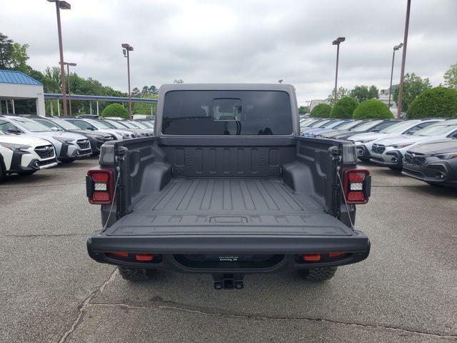 new 2025 Jeep Gladiator car, priced at $54,229