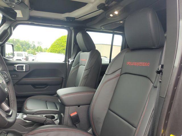 new 2025 Jeep Gladiator car, priced at $54,229