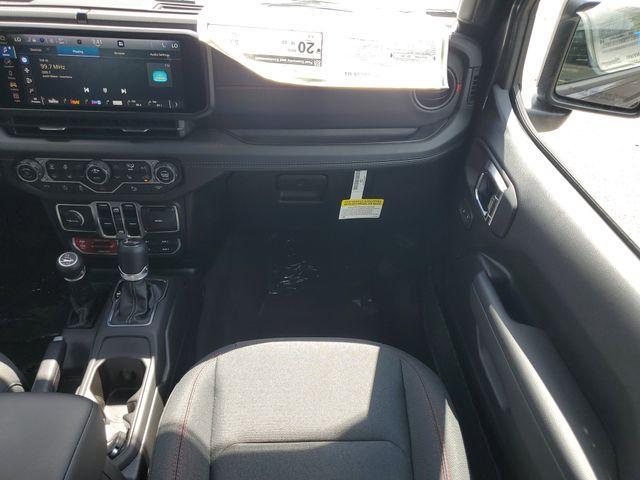 new 2025 Jeep Wrangler car, priced at $54,978