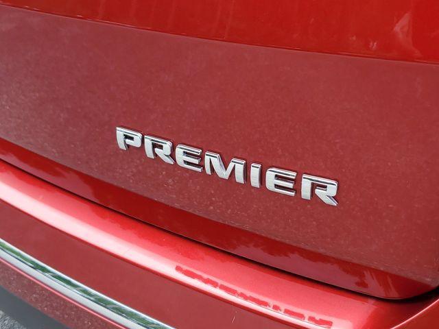 used 2023 Chevrolet Traverse car, priced at $40,983