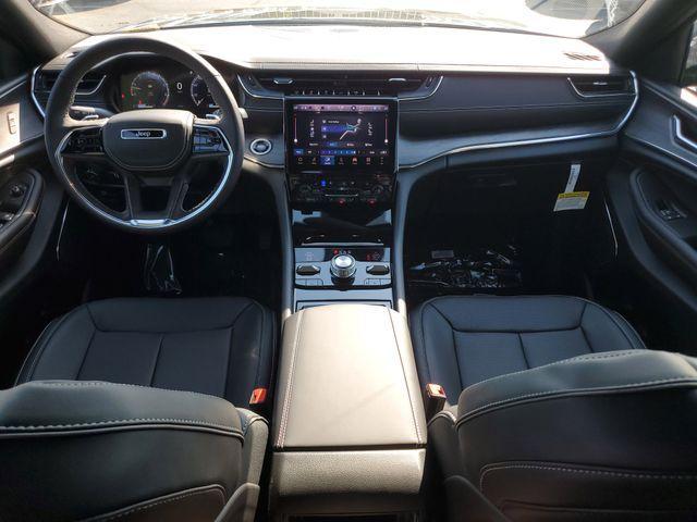 new 2025 Jeep Grand Cherokee car, priced at $55,532