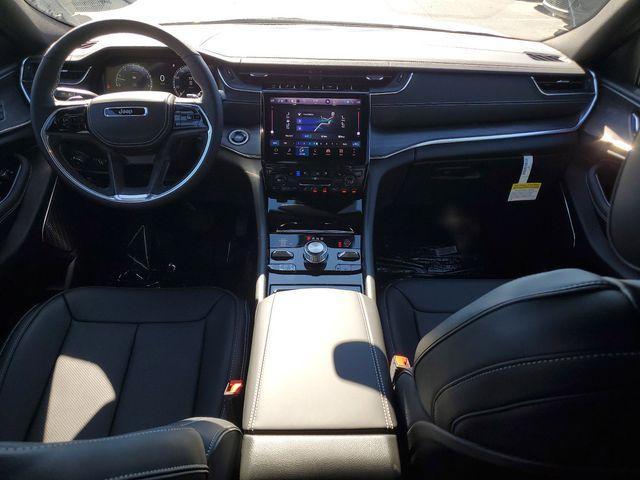 new 2025 Jeep Grand Cherokee car, priced at $52,959