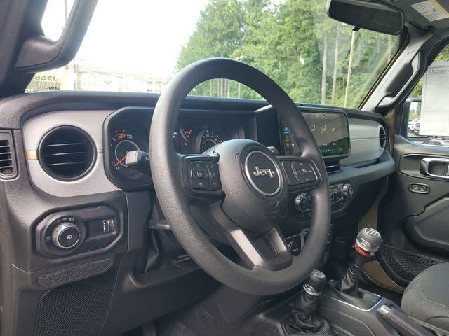 new 2025 Jeep Wrangler car, priced at $30,786