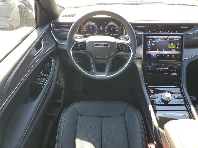 new 2025 Jeep Grand Cherokee car, priced at $55,532