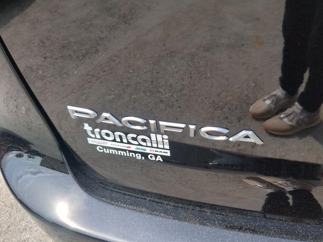 new 2025 Chrysler Pacifica Hybrid car, priced at $47,088