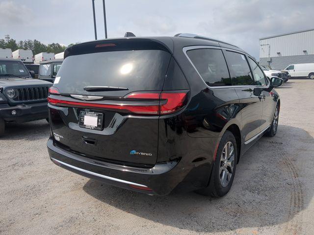 new 2025 Chrysler Pacifica Hybrid car, priced at $47,088