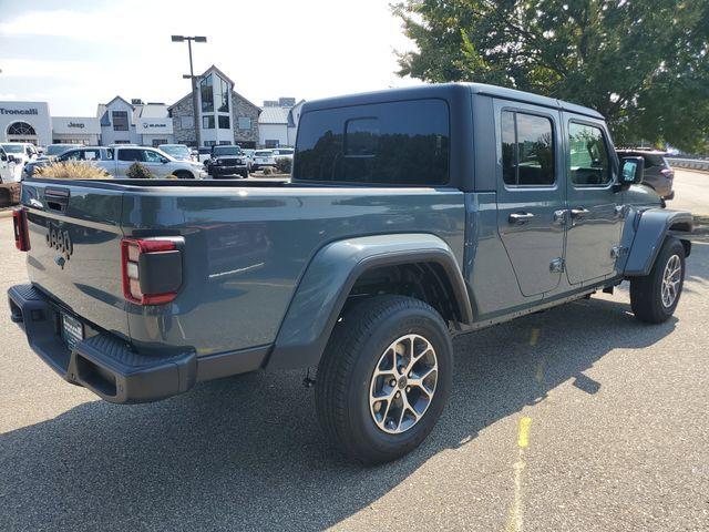 new 2025 Jeep Gladiator car, priced at $41,347