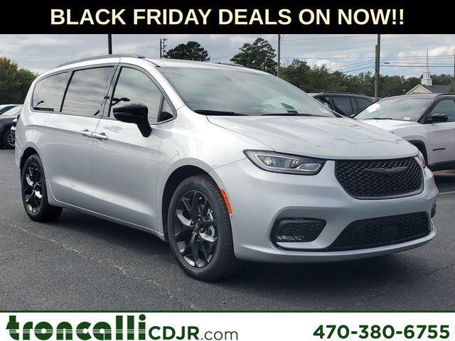 new 2026 Chrysler Pacifica car, priced at $47,673