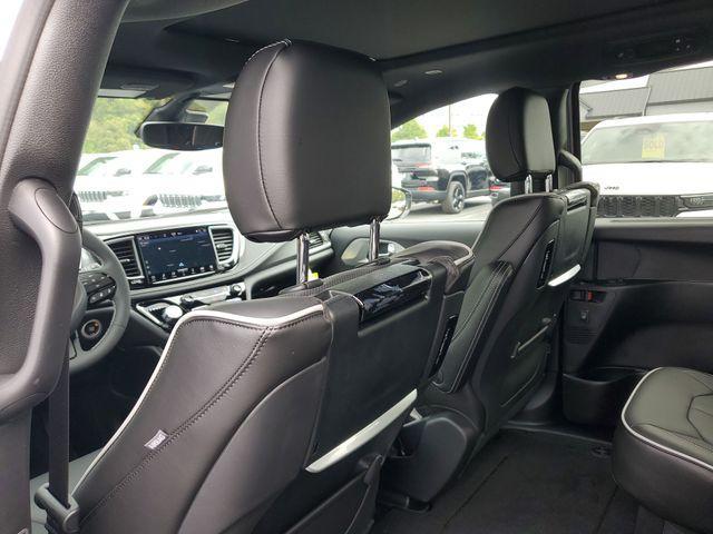 new 2026 Chrysler Pacifica car, priced at $50,423