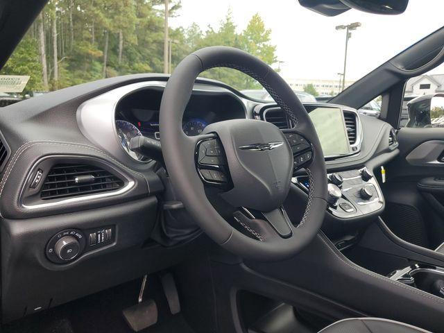 new 2026 Chrysler Pacifica car, priced at $50,423