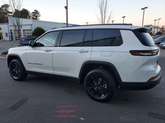 new 2025 Jeep Grand Cherokee L car, priced at $40,240