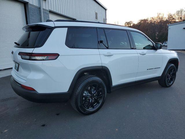 new 2025 Jeep Grand Cherokee L car, priced at $40,240