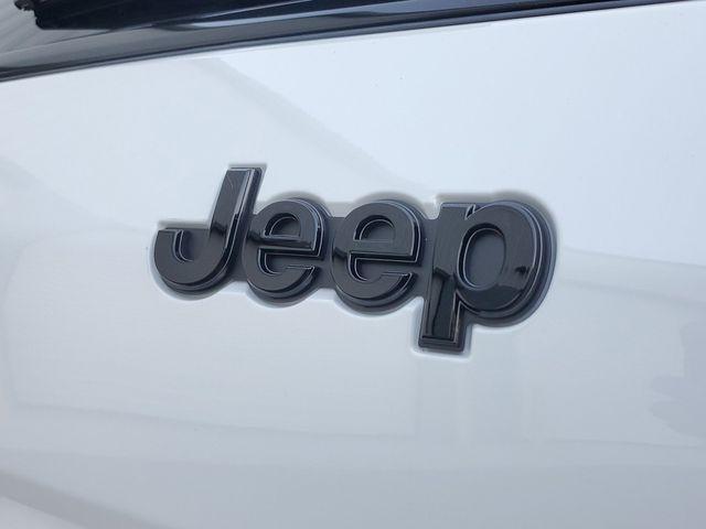 new 2025 Jeep Grand Cherokee L car, priced at $40,240