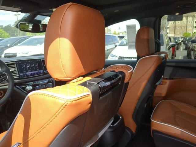 new 2025 Chrysler Pacifica Hybrid car, priced at $47,355