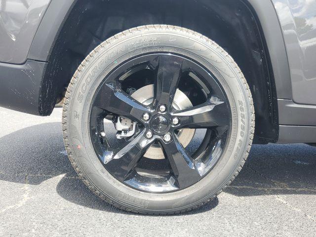 new 2025 Jeep Grand Cherokee car, priced at $48,160