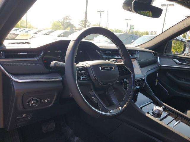 new 2025 Jeep Grand Cherokee car, priced at $53,134