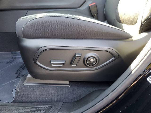 new 2025 Jeep Grand Cherokee car, priced at $33,860