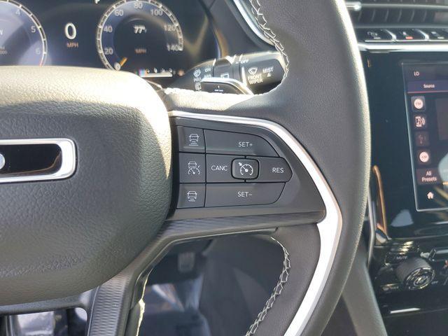 new 2025 Jeep Grand Cherokee car, priced at $33,860