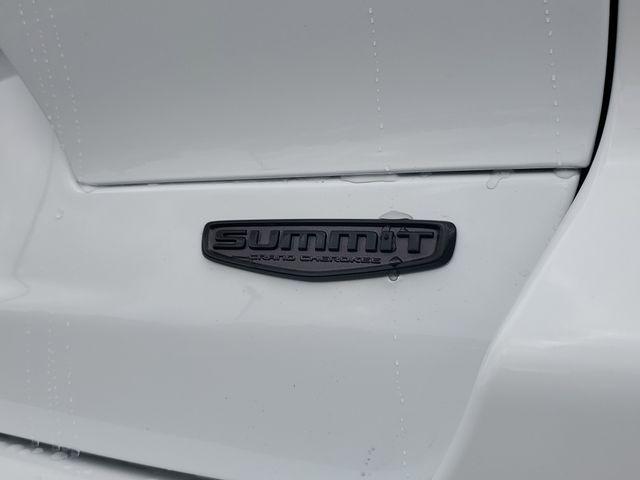 new 2025 Jeep Grand Cherokee L car, priced at $61,939