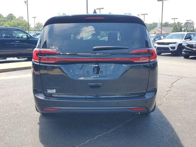 new 2025 Chrysler Pacifica car, priced at $45,405