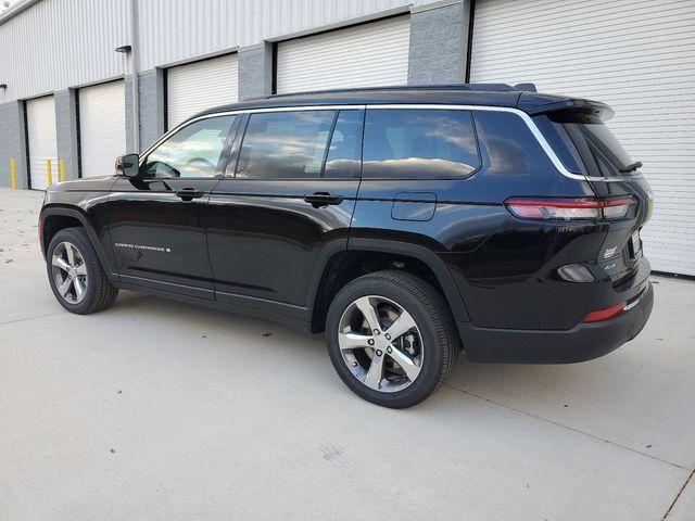 new 2025 Jeep Grand Cherokee L car, priced at $48,611