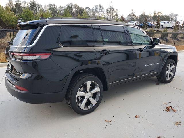 new 2025 Jeep Grand Cherokee L car, priced at $48,611