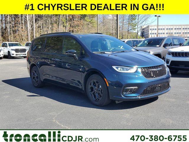 new 2025 Chrysler Pacifica Hybrid car, priced at $45,408