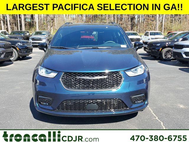 new 2025 Chrysler Pacifica Hybrid car, priced at $45,408
