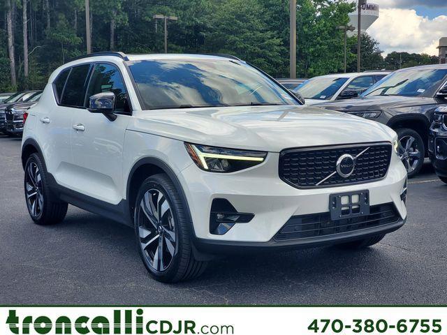 used 2023 Volvo XC40 car, priced at $31,998