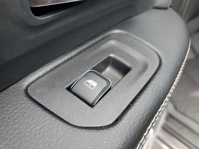 new 2025 Ram 2500 car, priced at $68,612