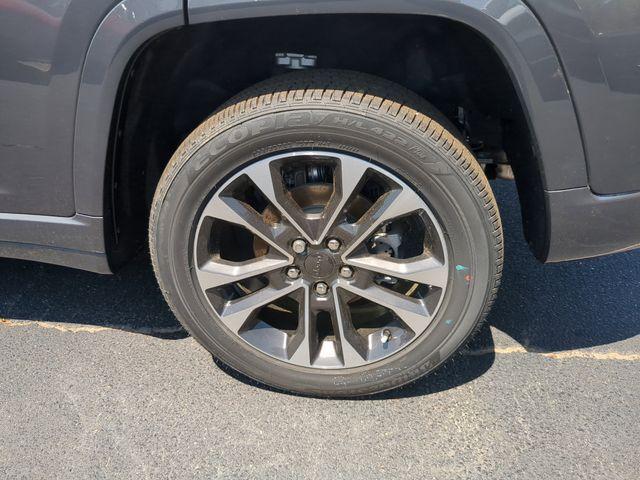 new 2025 Jeep Grand Cherokee car, priced at $55,532