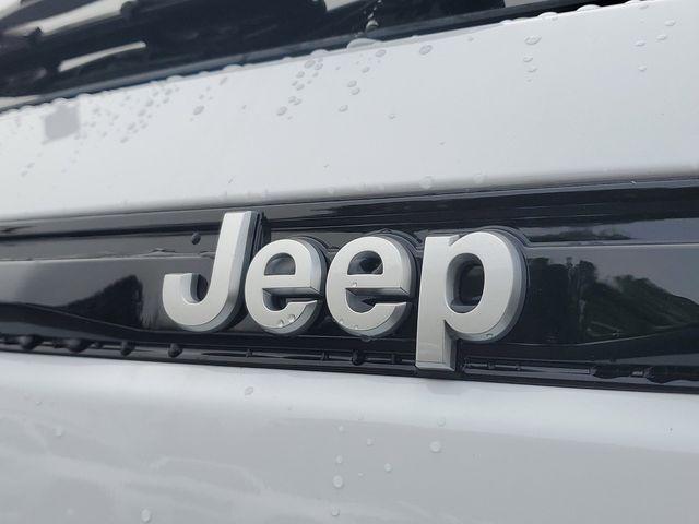 new 2025 Jeep Grand Cherokee car, priced at $58,232