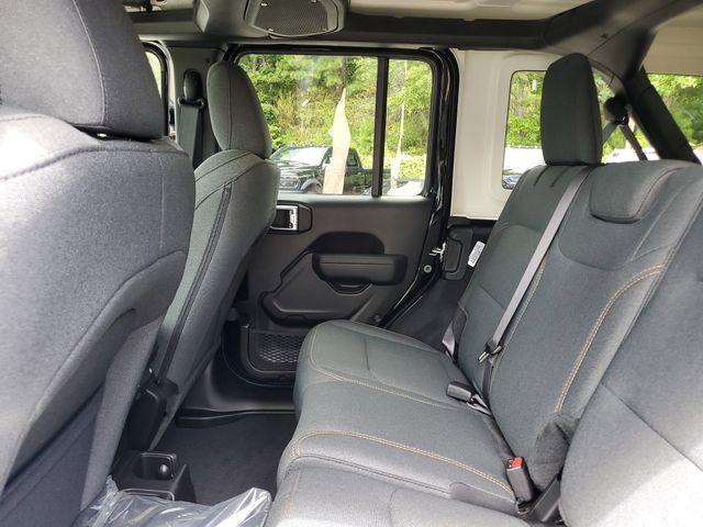 new 2025 Jeep Wrangler car, priced at $43,670