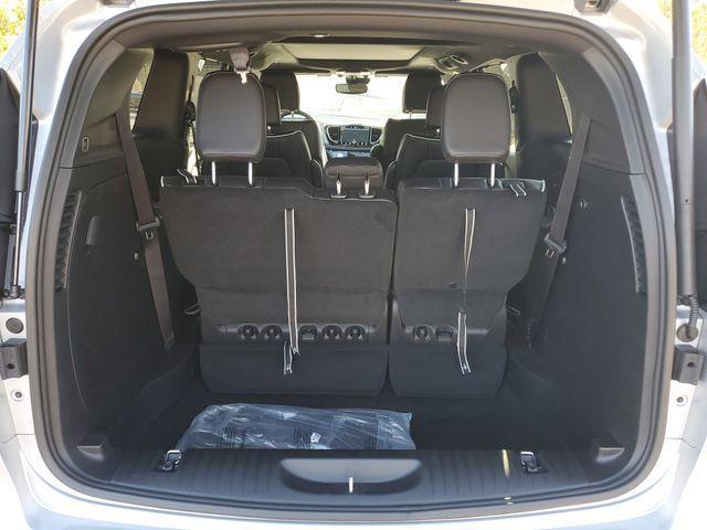 new 2026 Chrysler Pacifica car, priced at $48,286