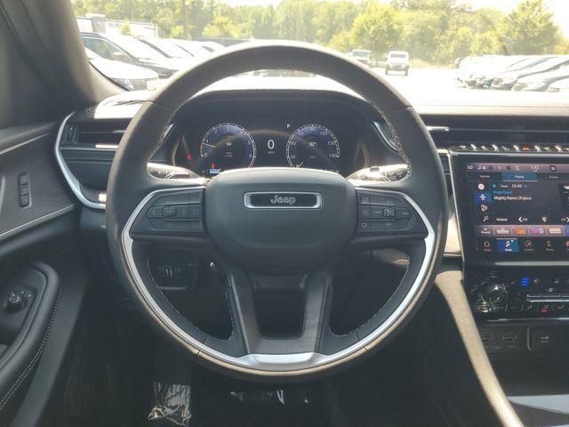 new 2025 Jeep Grand Cherokee car, priced at $41,341