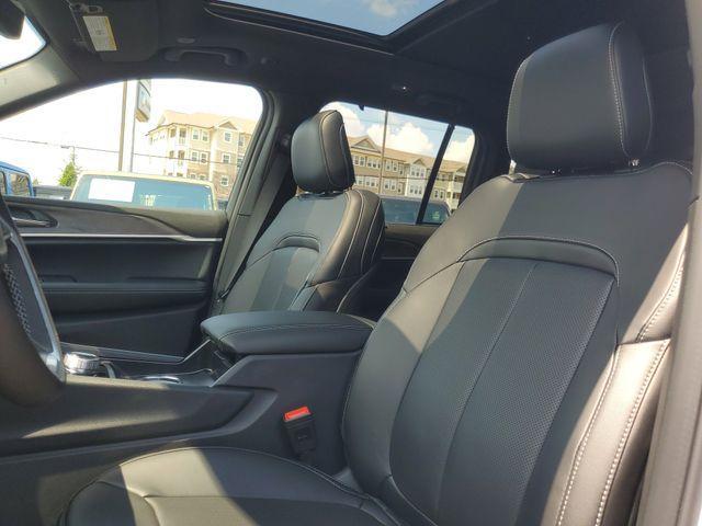 new 2025 Jeep Grand Cherokee car, priced at $41,341