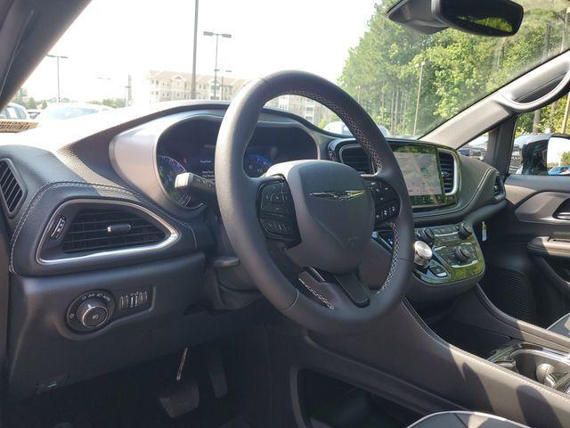 new 2025 Chrysler Pacifica car, priced at $49,934