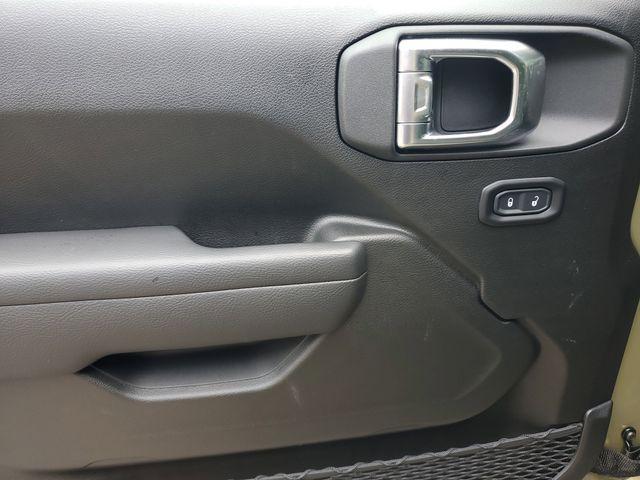 new 2025 Jeep Wrangler car, priced at $33,187