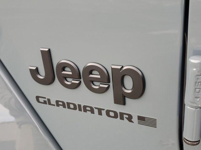 new 2025 Jeep Gladiator car, priced at $40,611