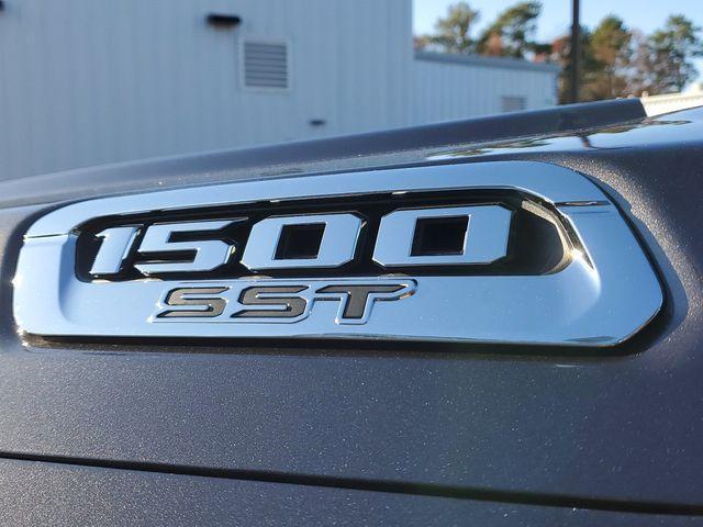 new 2025 Ram 1500 car, priced at $47,487