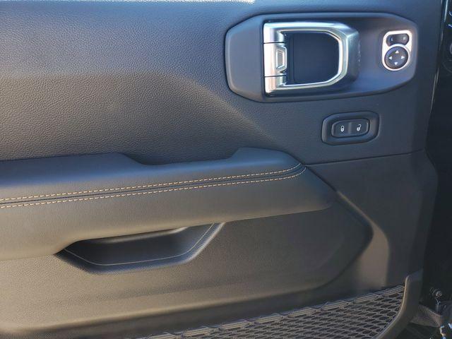 new 2026 Jeep Wrangler car, priced at $46,662