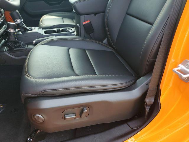 new 2025 Jeep Wrangler car, priced at $53,951