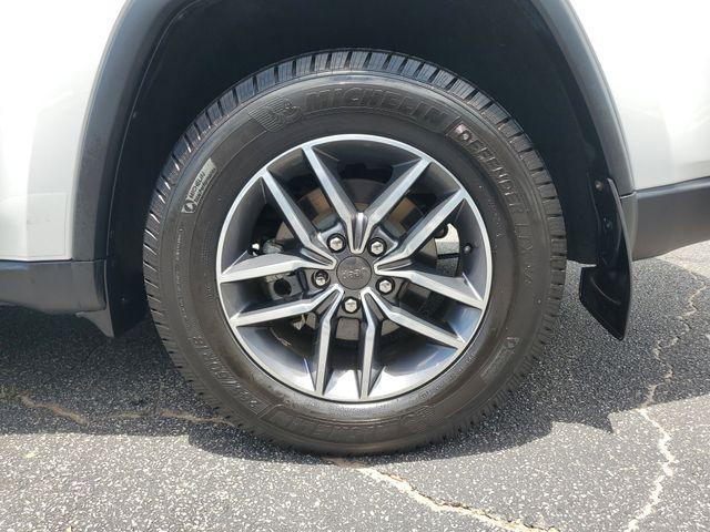used 2020 Jeep Grand Cherokee car, priced at $24,396