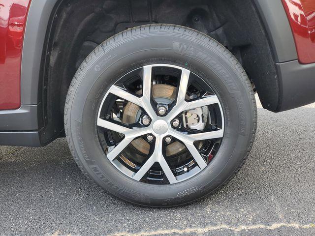 new 2025 Jeep Grand Cherokee car, priced at $44,071