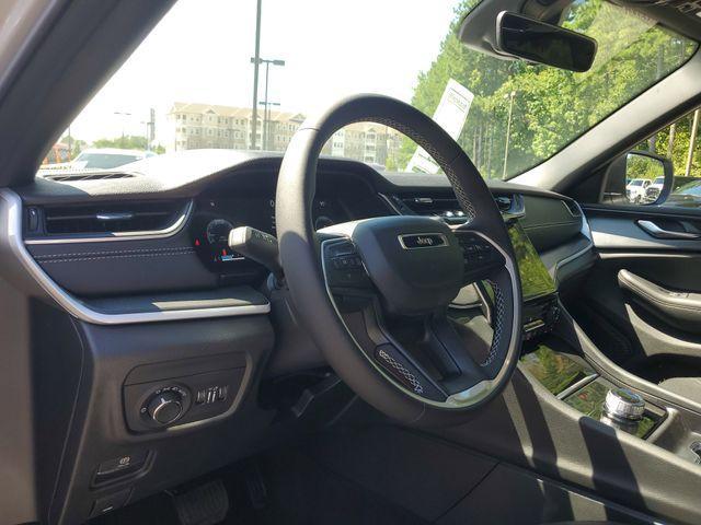 new 2025 Jeep Grand Cherokee car, priced at $36,069