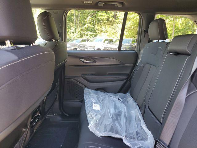 new 2025 Jeep Grand Cherokee car, priced at $36,069