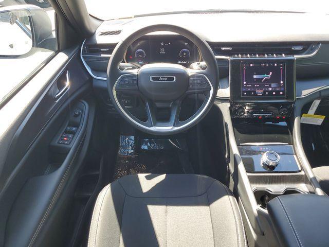 new 2025 Jeep Grand Cherokee car, priced at $36,069