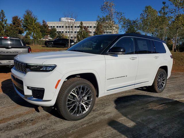 new 2025 Jeep Grand Cherokee L car, priced at $66,240