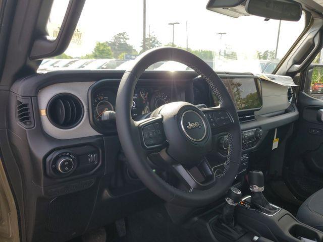 new 2025 Jeep Gladiator car, priced at $38,543