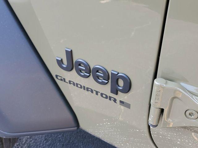 new 2025 Jeep Gladiator car, priced at $42,552